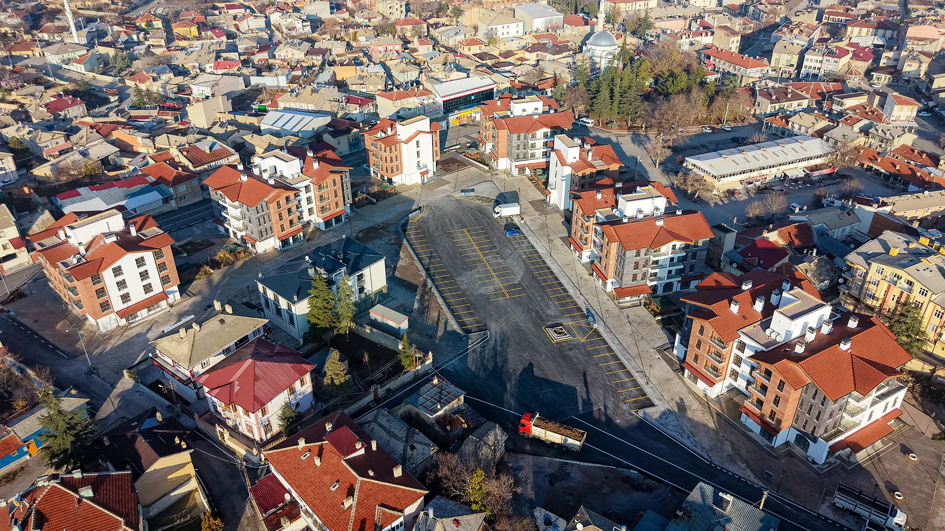 KADINHANI KENTSEL DÖNÜŞÜM ALANI KONUT ve TİCARİ BİNALAR YAPIM İŞİ